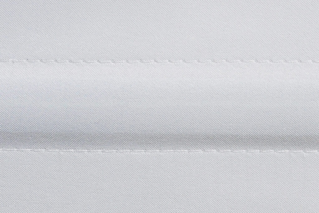 Quadro Faltrollo Detailfoto Doppelnaht mit eingeschobenem Flachstab