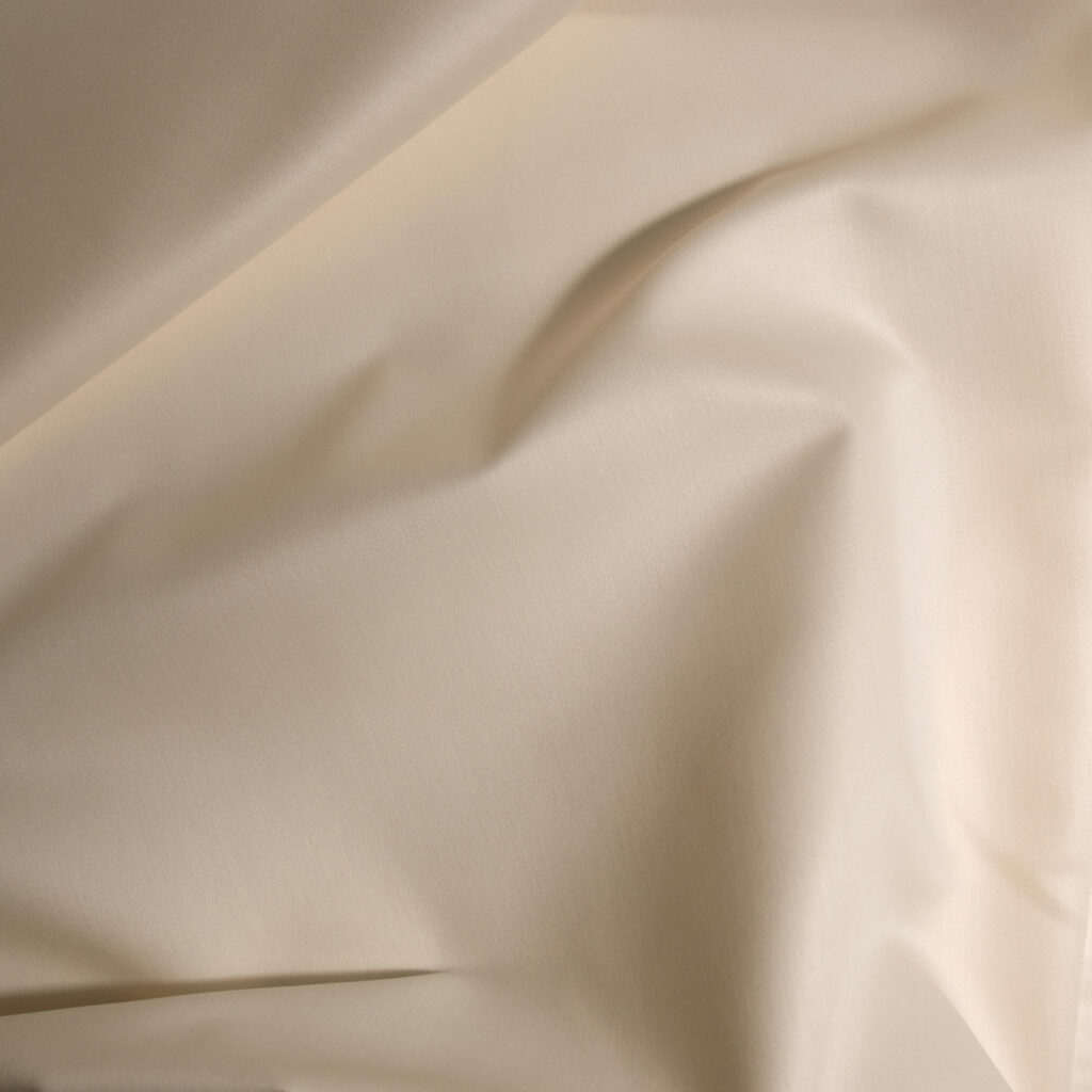 Futtersatin Fiorella 810 creme 300cm Warenbreite/Warenhöhe 50% BW 50% PL