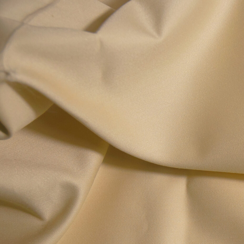 Futtersatin Fiorella 811 bast 300cm Warenbreite/Warenhöhe 50% BW 50% PL