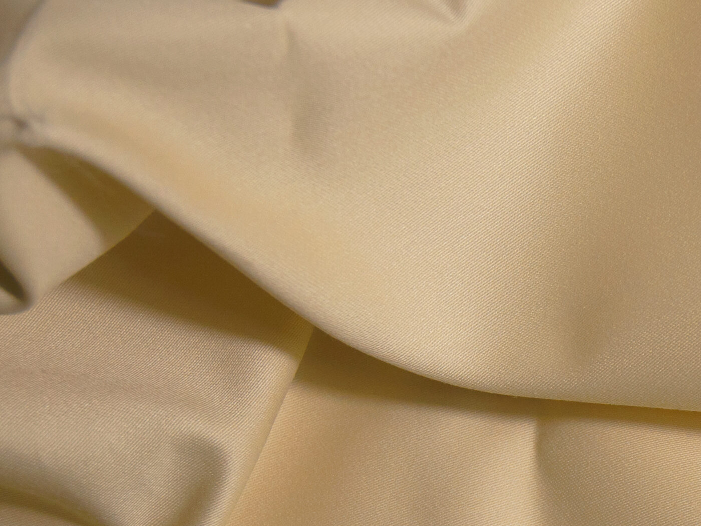 Futtersatin Fiorella 811 bast 300cm Warenbreite/Warenhöhe 50% BW 50% PL